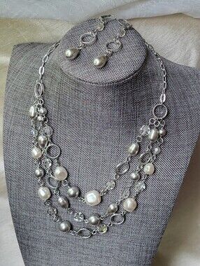 Touchstone Crystal by Swarovski South Seas Necklace & Earrings Crystal Pearls